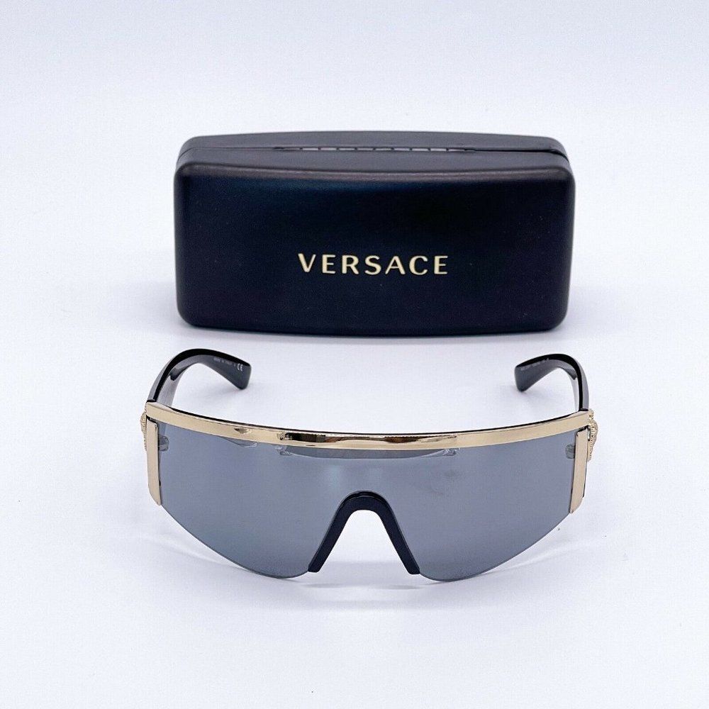 NEW Versace Women's Grey Mirror Sunglasses!